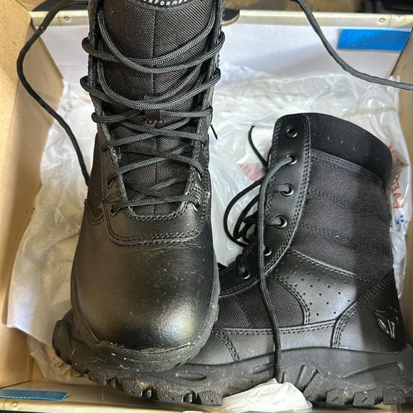 Tactical boots - Picture 2 of 3